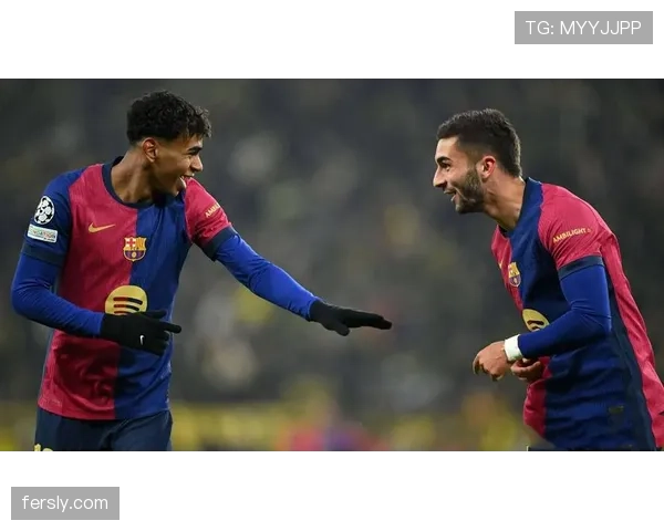 奥斯梅恩与莱万多夫斯基：现代中锋的冲击力与全能射手的战术适配性差异